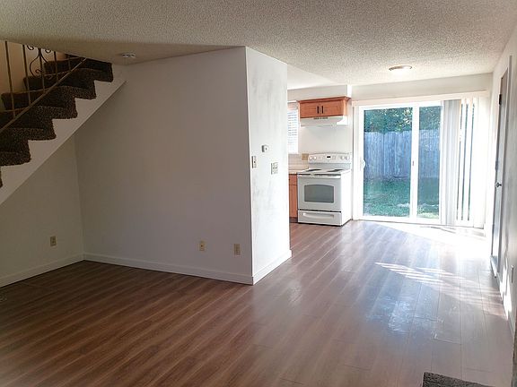 4th image of 6710-6742 SW 196th Ave