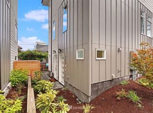 9238 35th Ave SW #F, Seattle, WA 98126