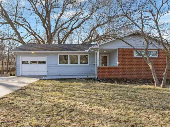 2617 Friendship St, Iowa City, IA 52245