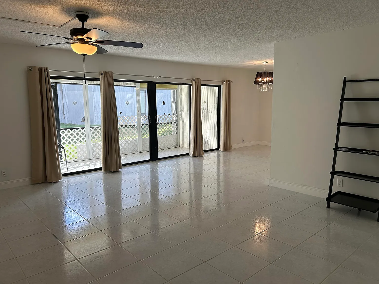 2 bed, 2.0 bath, 1500 sqft, $2,300 — Photo 4