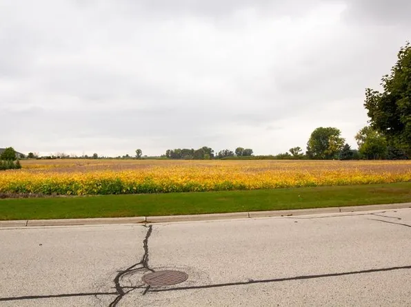 1511 PARKVIEW DRIVE #Lt18, New Holstein, WI 53061