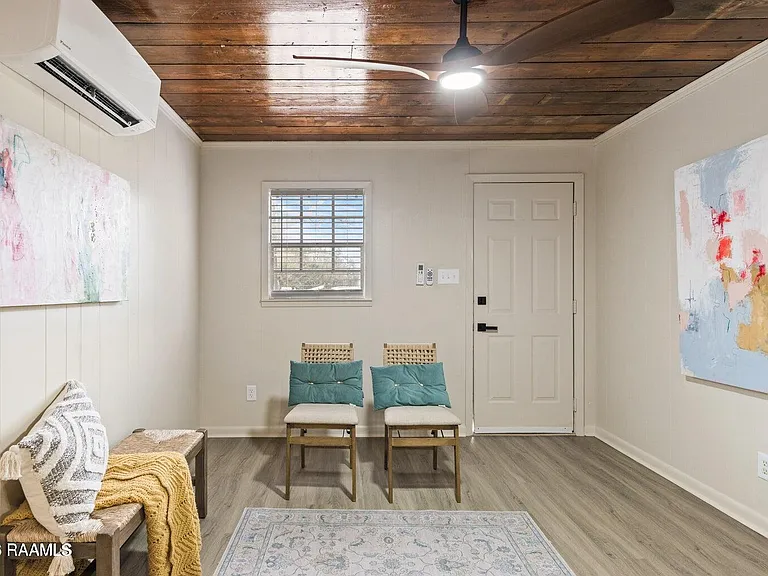 328 Theodora Blvd #1/2 — Photo 4