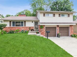 521 E 90th Ter, Kansas City, MO 64131