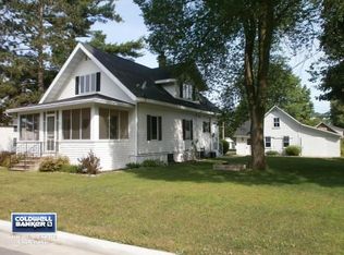 504 Union St, Manawa, WI 54949