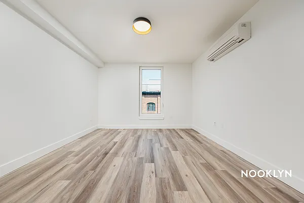 Rented by Nooklyn NYC LLC | media 40