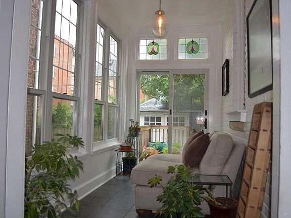 3rd image of 619 Maury Ave
