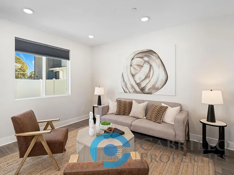1675 Neptune Ave — Photo 7