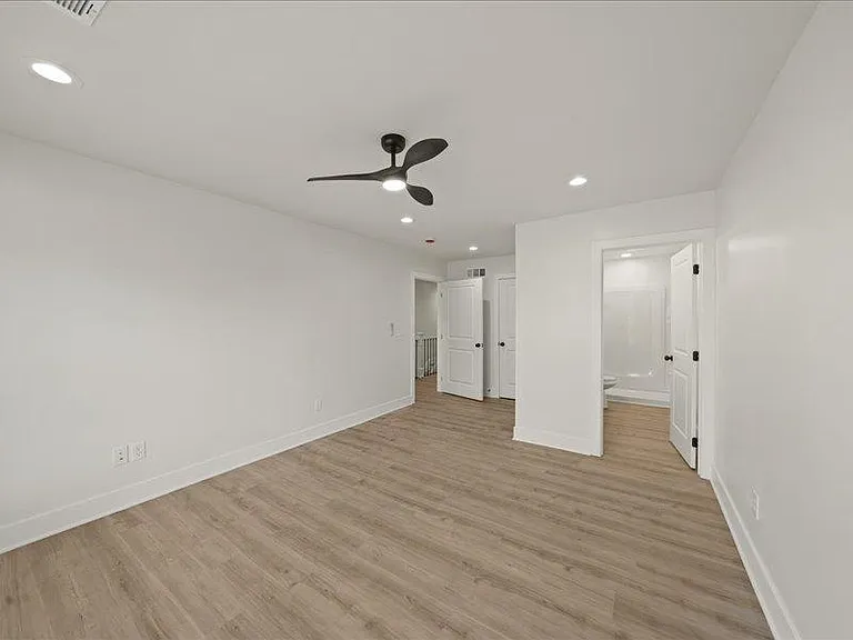 919 S Noland Rd — Photo 10