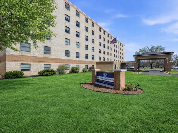 Battlefield Towers - 62 & Older, 1451 E Woodland St #Ba94be721, Springfield, MO 65804