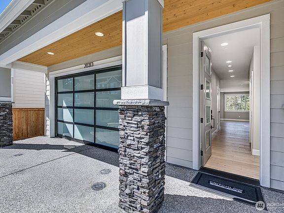 3rd image of 20313 94th Drive NE