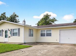 824 S Hickory Dr, Bloomington, IN