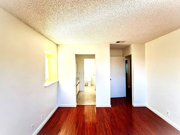 2410 N Towne Ave #3 — Photo 9