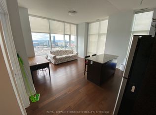 360 Square One Dr #3202, Mississauga, ON L5B 0G7