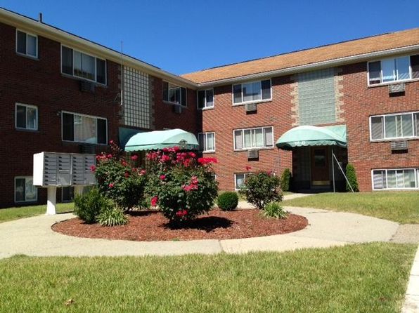 101 N Broadway St #2