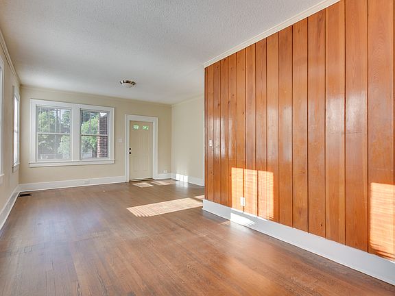 3rd image of 2356 Wrightsboro Rd
