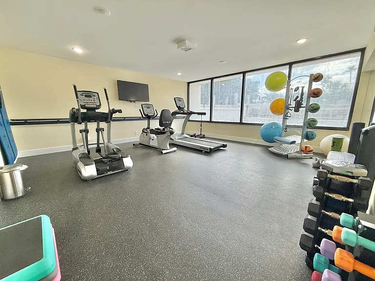 176 Helios Dr #203 — Photo 31