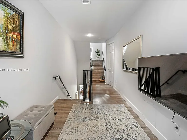 1619 Harrison St — Photo 23