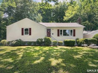 303 Bunker Hill Ave, Waterbury, CT 06708