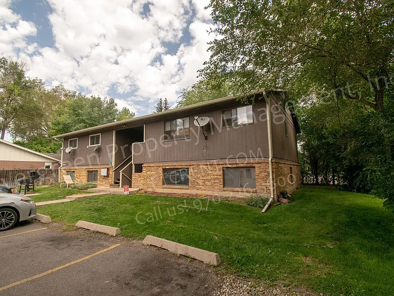211 N Shields St — Photo 15