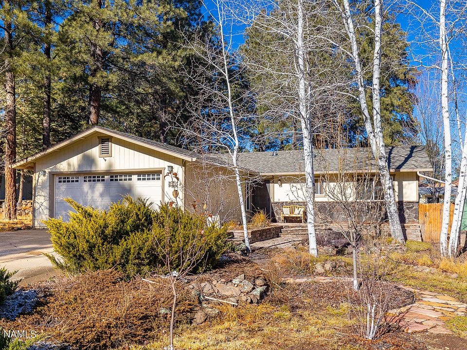 1st image of 526 E Bennett Dr