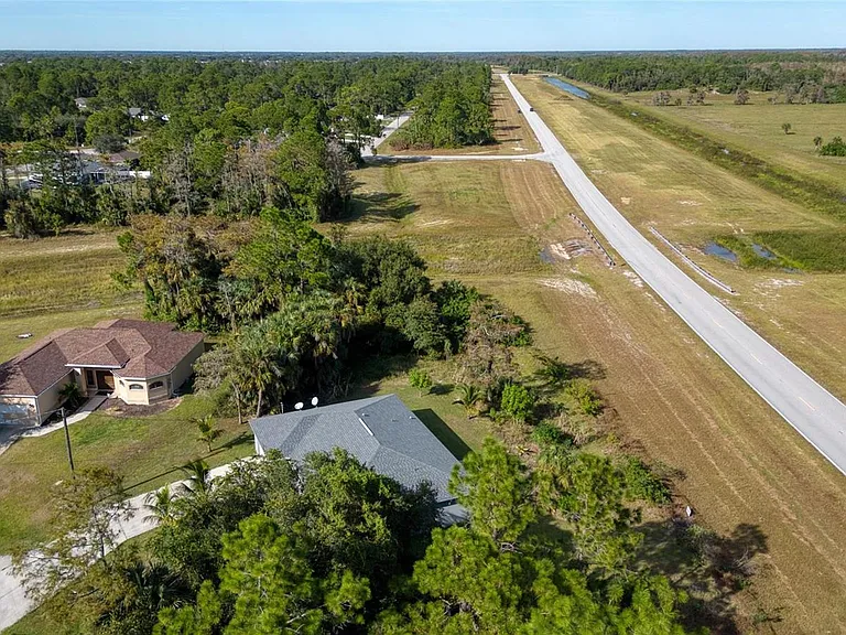 8007 Royal Ct — Photo 38