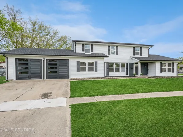 8127 N Brockton Ct, Hanover Park, IL 60133