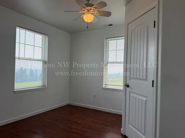 998 Burnt Ridge Rd — Photo 18