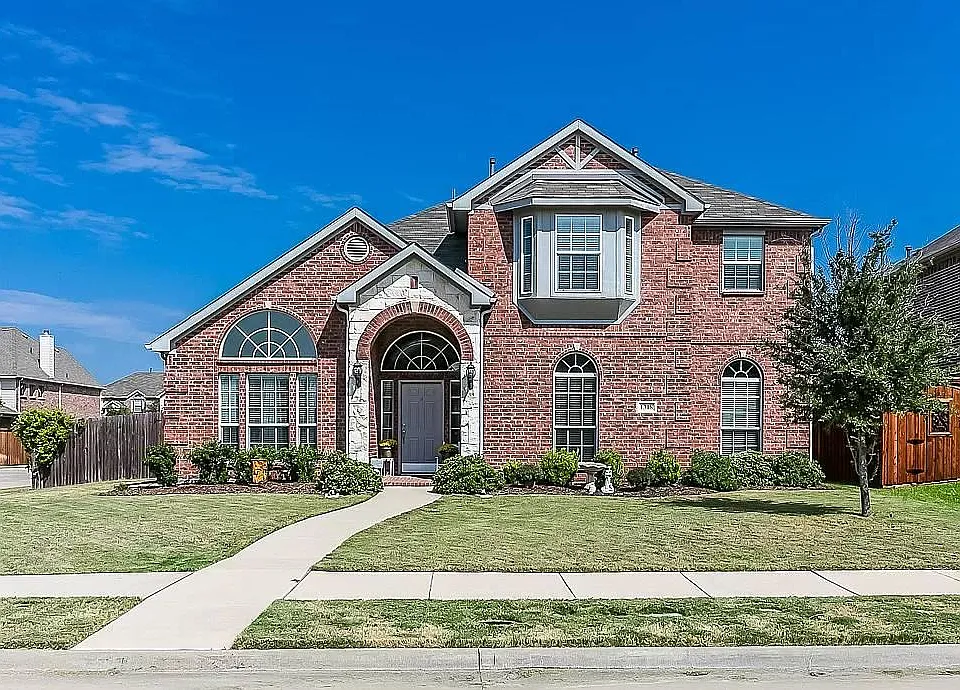 1318 Plum Valley Dr