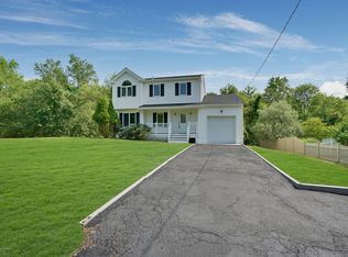 169 Leesville Rd, Jackson, NJ 08527