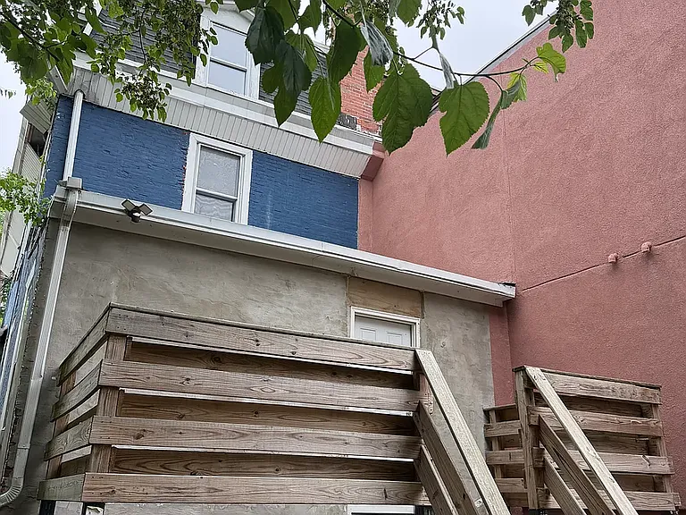 416 Franklin St — Photo 2