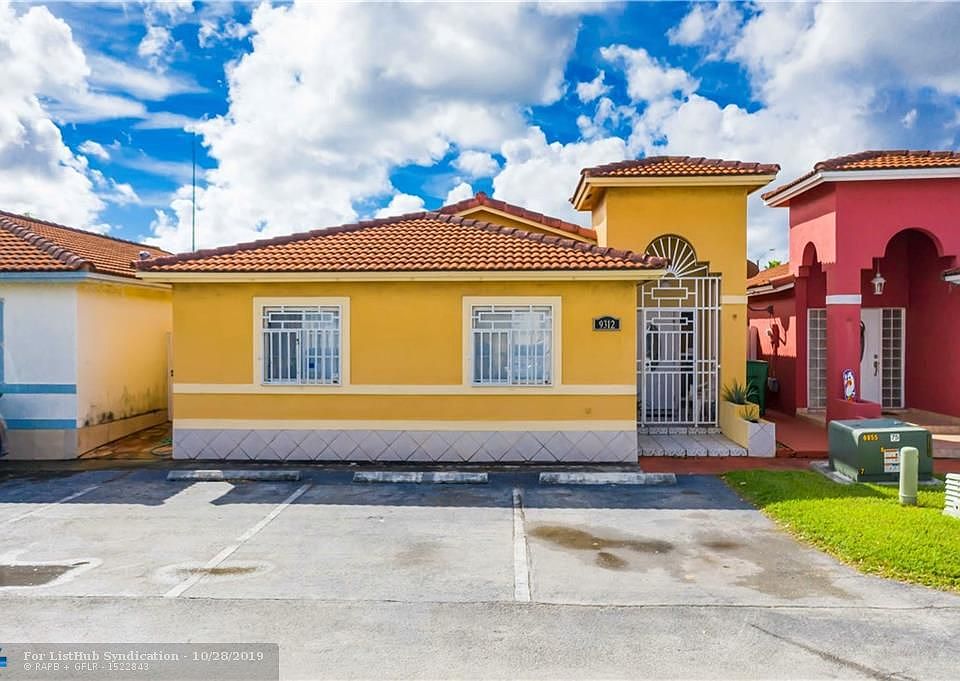 1st image of 9312 NW 121st St #113