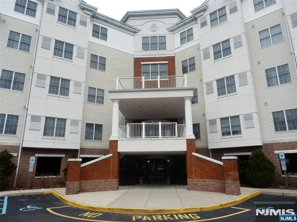 189 Forest Avenue #307, Paramus, NJ 07652