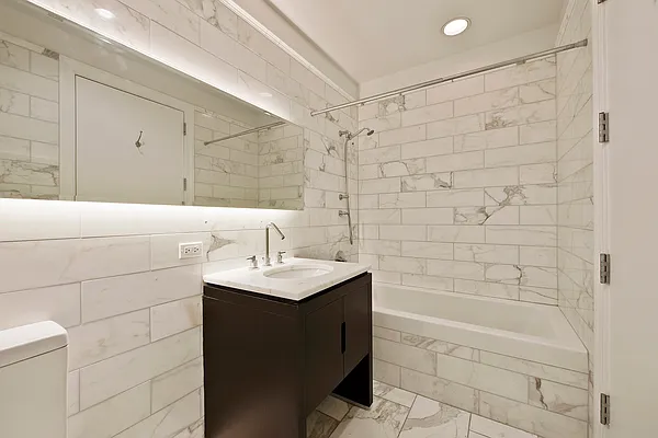 Sold by Nest Seekers International | media 20