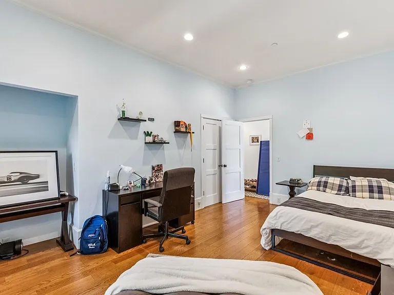 1156 Butterfield Rd — Photo 30