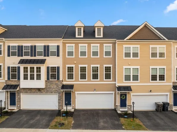 113 Affinity Dr, Harmony, PA 16037