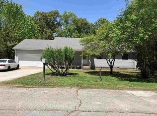 416 Foster Dr, Jonesboro, AR 72401