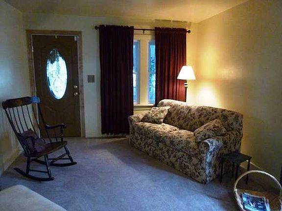 4th image of 898 Westwood Dr
