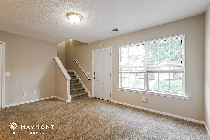 60 Fairview St — Photo 5