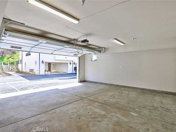 2nd image of 32 Spyglass Ave #32