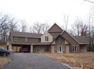 2214 E Diamond Lake Dr, Horseshoe Bend, AR 72512