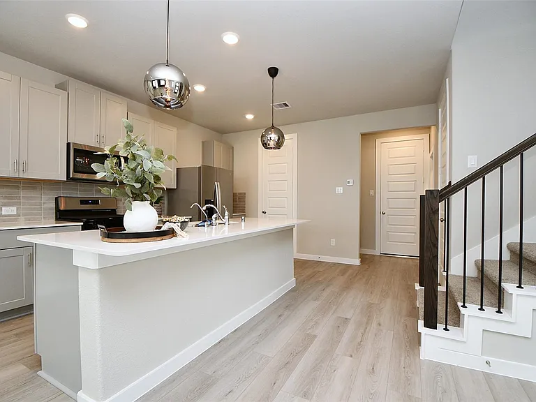 4212 Lyons Fall Dr — Photo 14