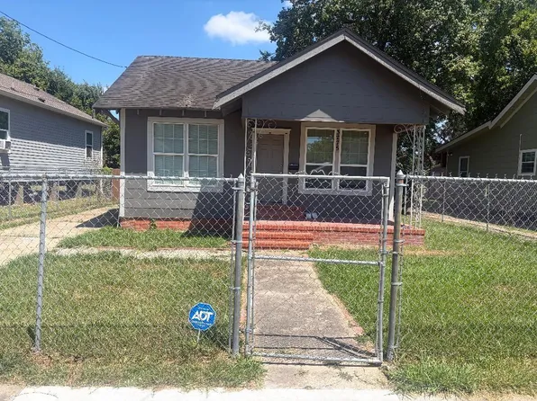 3275 Brandon St, Beaumont, TX 77705