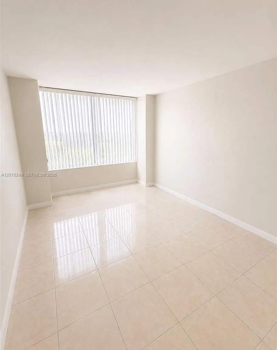 Olympus Condo Phase — Photo 4