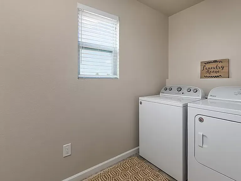 1034 Broken Ridge Dr — Photo 28
