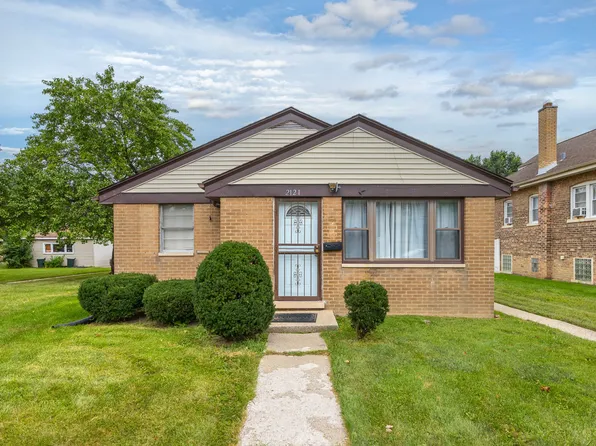 2121 S 14th Ave, Broadview, IL 60155