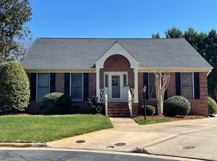 7 Northline Pl, Greensboro, NC 27410