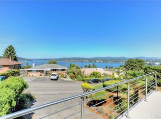 7745 S Lakeridge Dr, Seattle, WA 98178