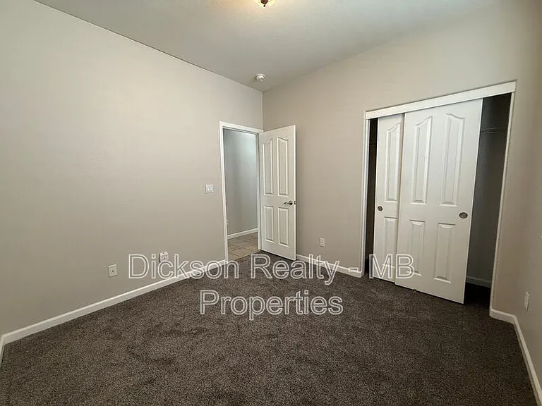475 Dartmoor Ct — Photo 18