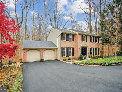 6104 Henry House Ct, Fairfax Station, VA, 22039