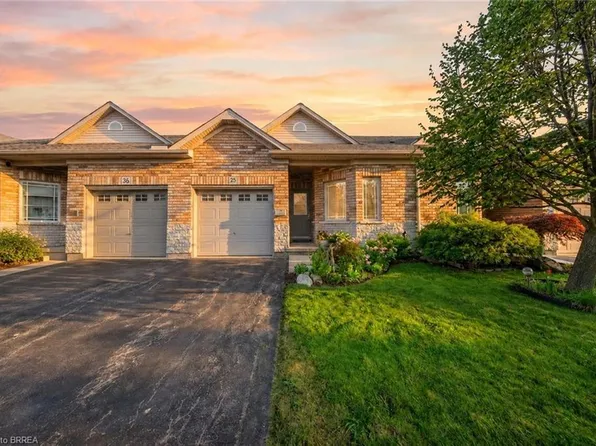 10 Cobblestone Dr #35, Brant, ON N3L 4G8
